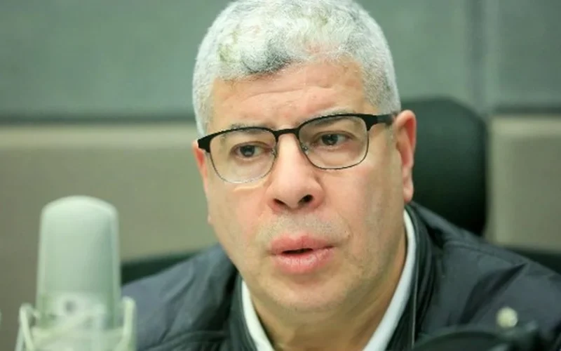 صفقات الشتاء.. شوبير يوضح قيمة تعاقد نادي قطر مع أحمد عبدالقادر ونظام الإعارة